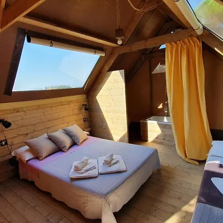 Agricamping La Gallinella Luxury tent Castagneto Carducci